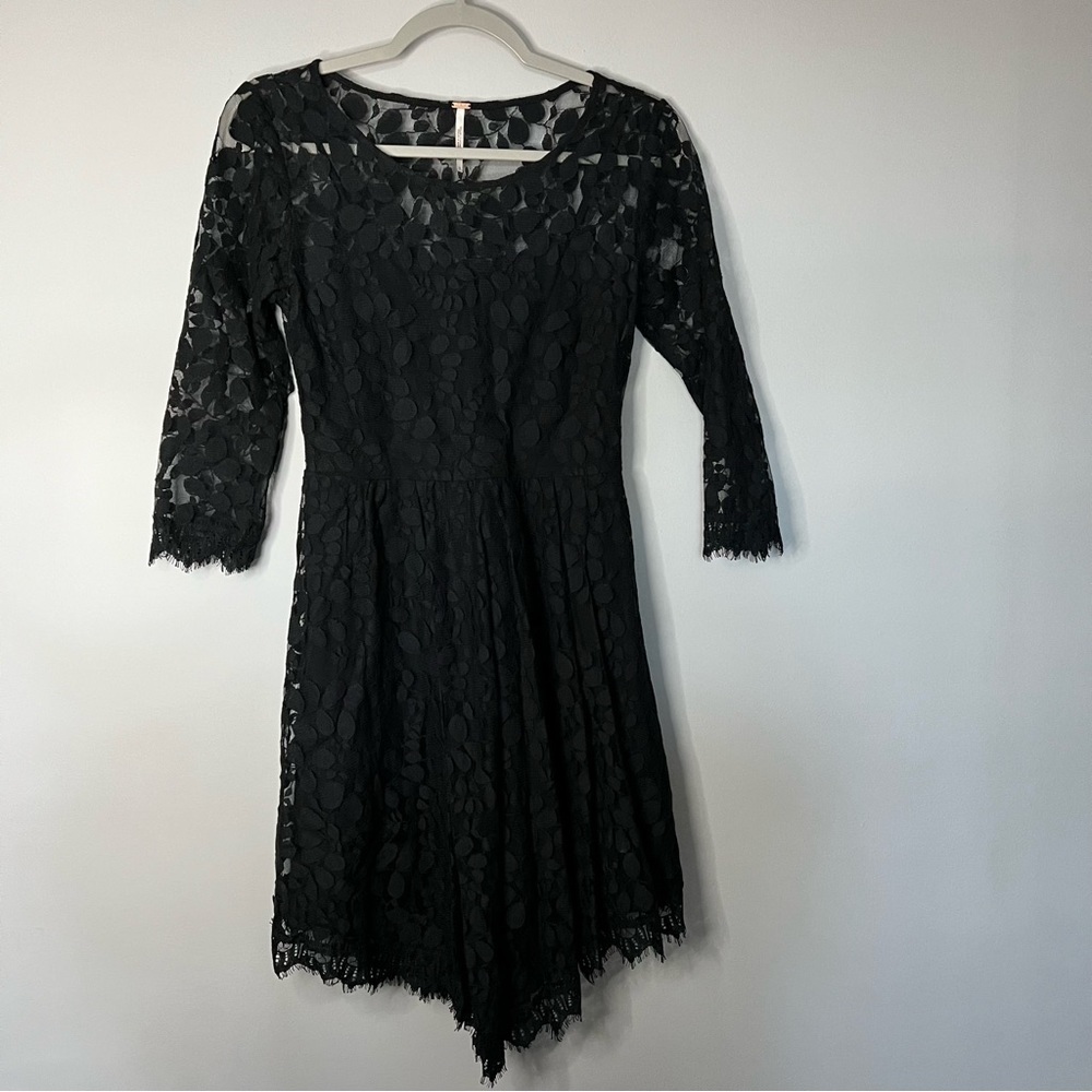 Women’s Free people black lace long sleeve dress size 2